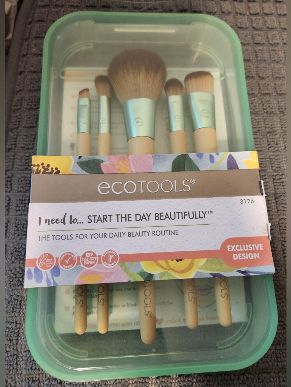HOLD TRADE EcoTools Start The Day Beautifully Makeup Brush Set Of 5 by Paris